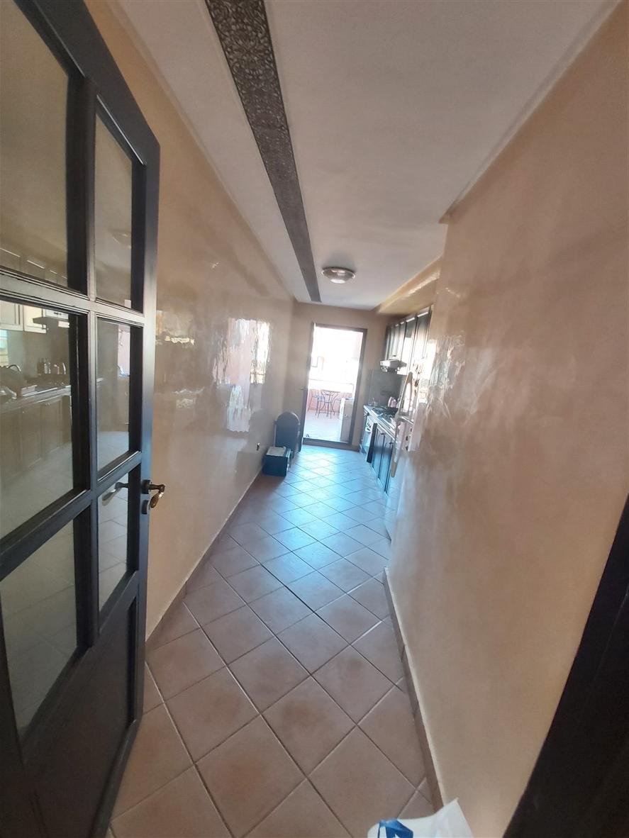 Appartement à Vendre Hivernage Marrakech – 2 Chambres 103m², Traversant, Dernier Étage, Balcon & Vue sur Verdure (AP15) – photo 11