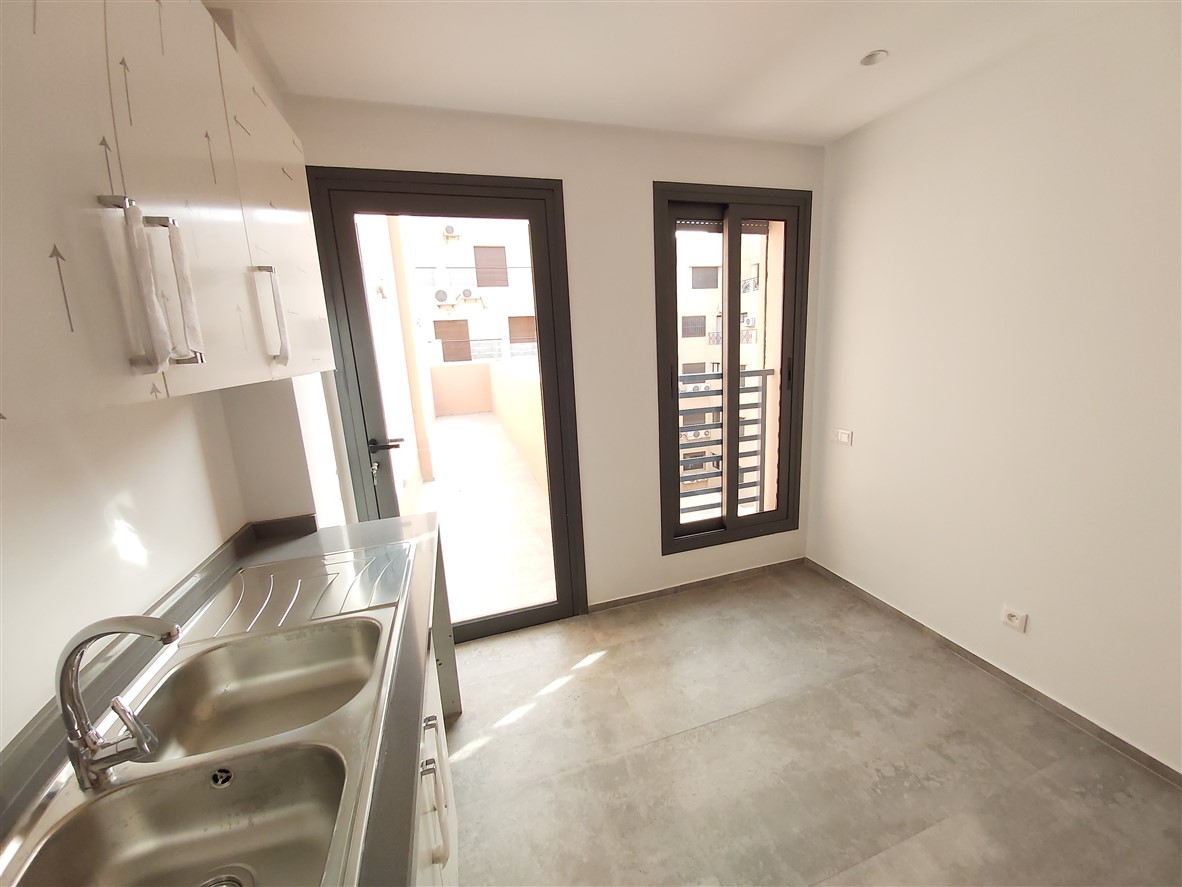 Appartement Luxe Neuf à Vendre Guéliz Marrakech – 3 Chambres 125m², Terrasse 13m², Traversant (AP18) – photo 8