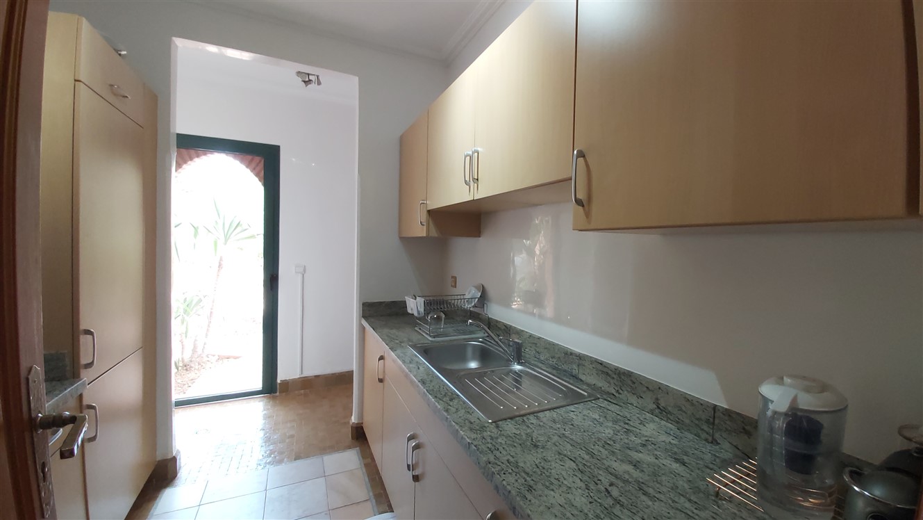 Appartement à Vendre Palmeraie Marrakech – Rez de Jardin, 2 Chambres 103m², Jardin 100m² & Piscine (AP23) – photo 11