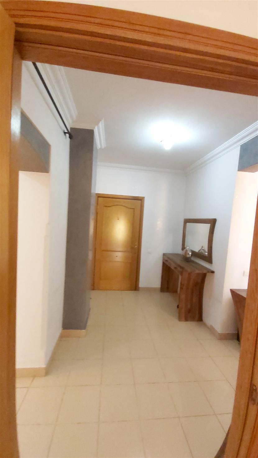 Appartement à Vendre Guéliz Marrakech – 3 Chambres 128m², Terrasse, Lumineux Plein Sud (AP26) – photo 2