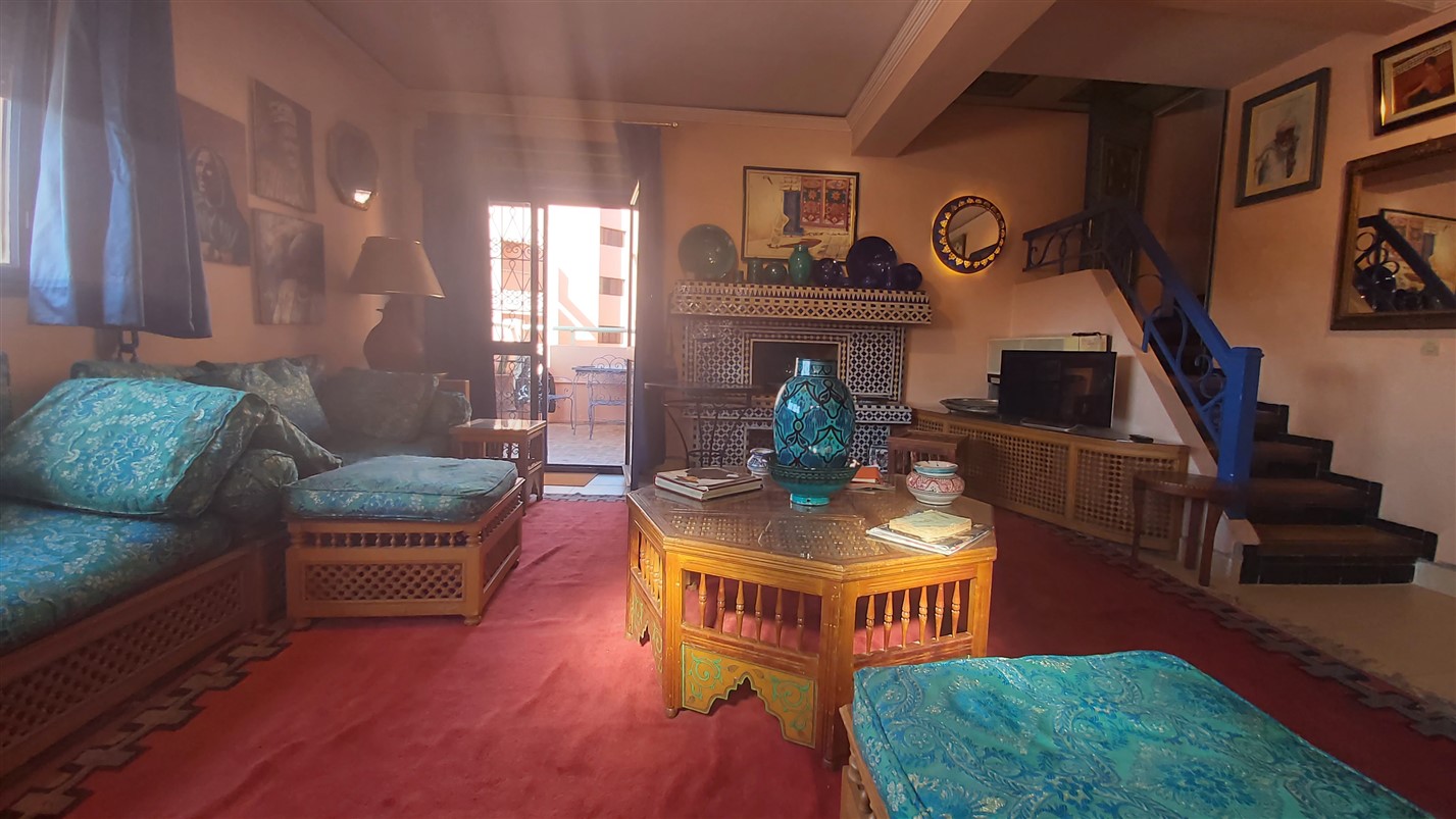 Duplex Penthouse à Vendre Guéliz Marrakech – 171m², Face Plaza, 2 Grandes Terrasses (AP30) – photo 11