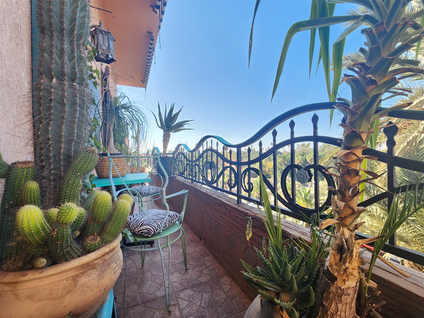 Penthouse à Vendre Hivernage Marrakech – 3 Chambres 122m², Ultra Lumineux, 3 Façades, Vue sur Parc & Terrasse 10m (AP33)