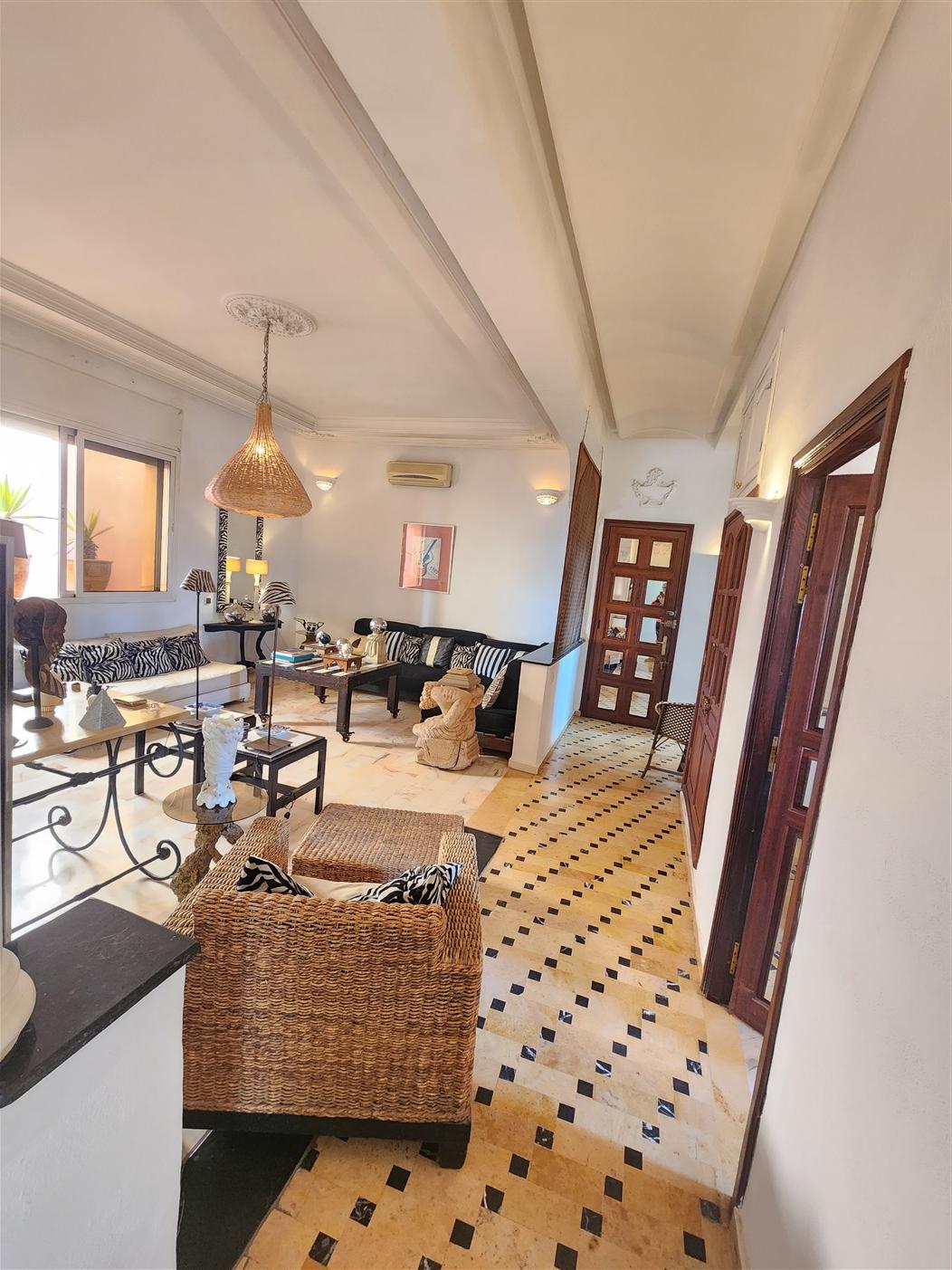 Penthouse à Vendre Hivernage Marrakech – 3 Chambres 122m², Ultra Lumineux, 3 Façades, Vue sur Parc & Terrasse 10m (AP33) – photo 7