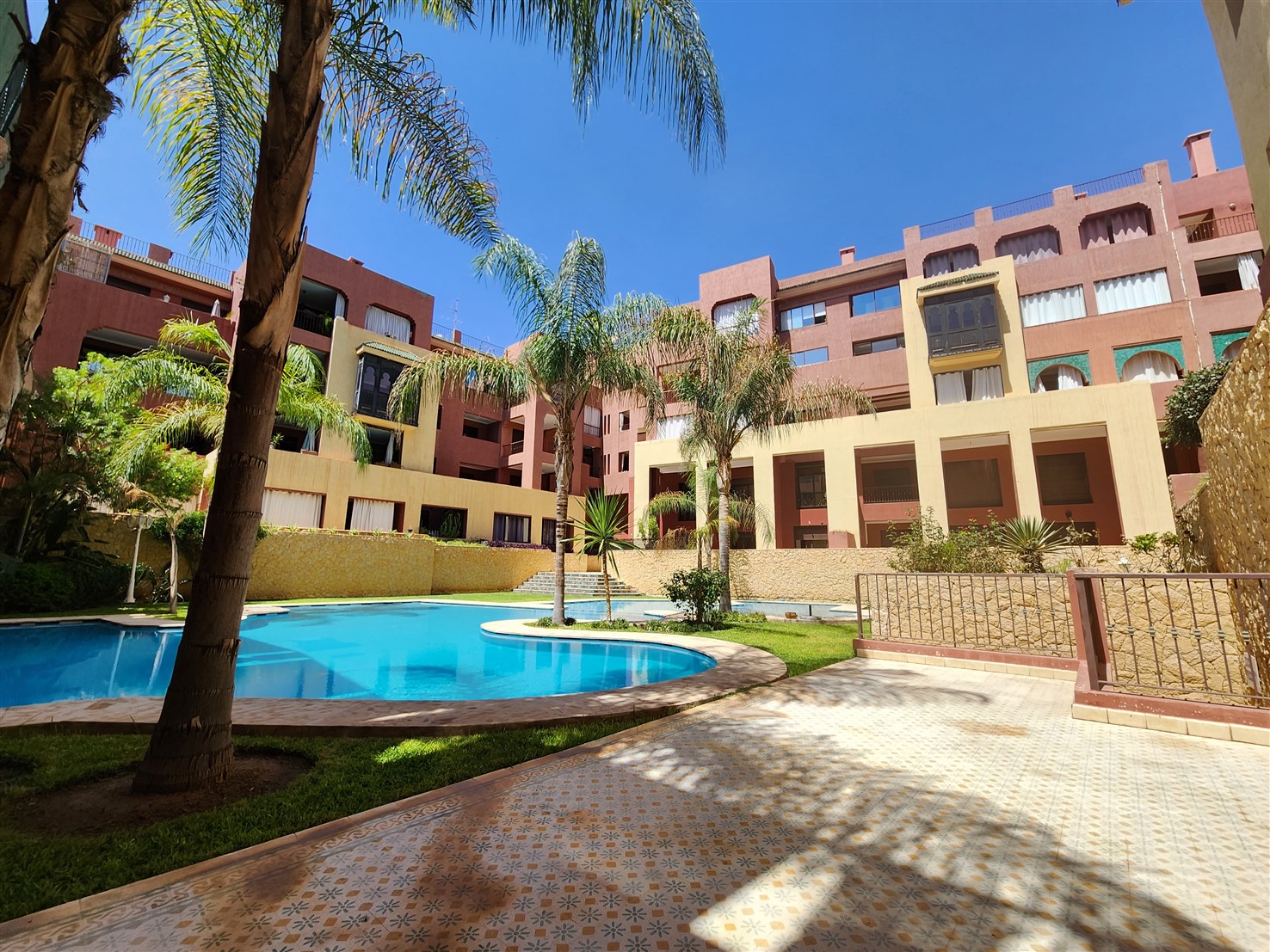 Appartement Luxe à Vendre Semlalia Marrakech – 2 Chambres 119m², Piscine, Vue Verdure & Design (AP36)