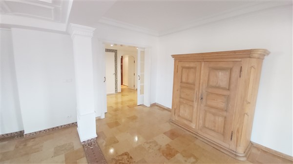 Appartement à Vendre Hivernage Marrakech – 3 Chambres 270m², Traversant, Ascenseur Privé (AP5058) – photo 13