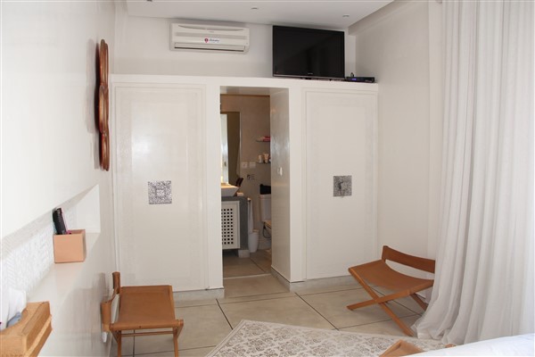 Riad Luxe Contemporain à Vendre Kasbah Marrakech – 6 Chambres, Piscine, Vue Parc (RY10) – photo 13