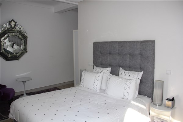 Riad Luxe Contemporain à Vendre Kasbah Marrakech – 6 Chambres, Piscine, Vue Parc (RY10) – photo 18