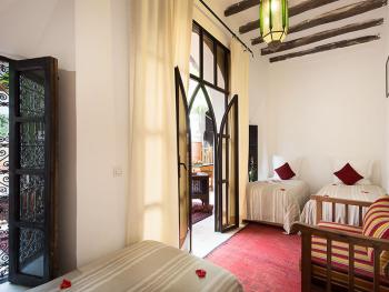 Riad Boutique Hôtel à Vendre Souks Médina Marrakech – 12 Chambres, Piscine Terrasse (RY2) – photo 13