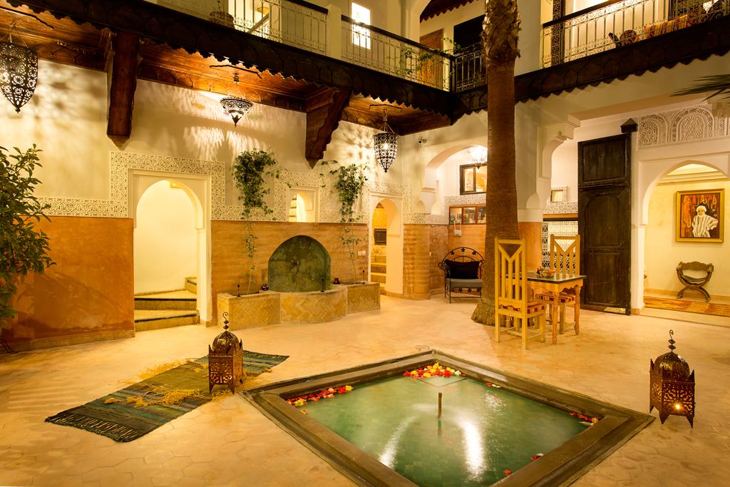 Riad Boutique Hôtel à Vendre Souks Médina Marrakech – 12 Chambres, Piscine Terrasse (RY2) – photo 8