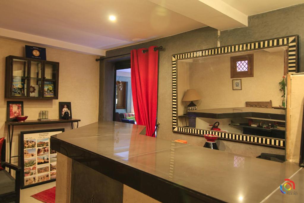 Riad Boutique Hôtel à Vendre Djemaa El Fna Médina Marrakech – 14 Chambres, 500m² (RY21) – photo 8