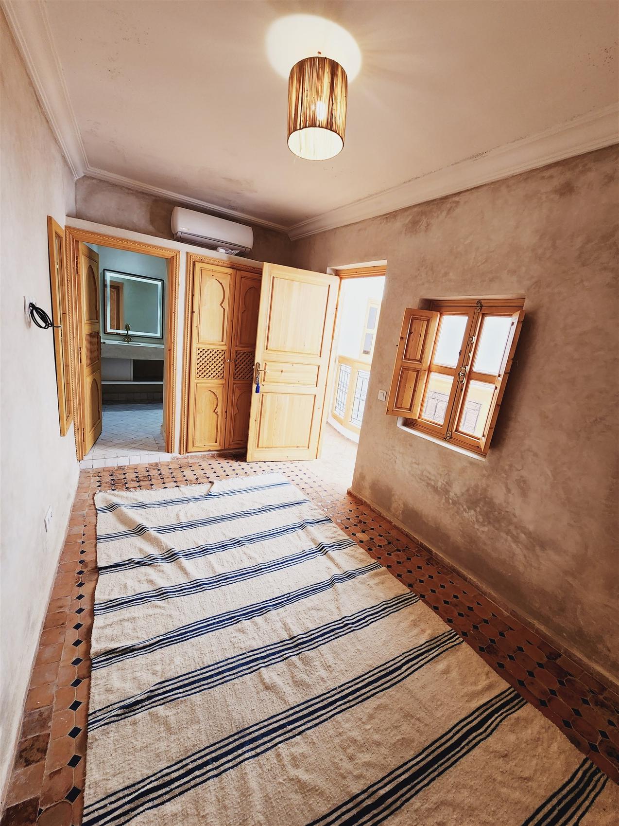 Riad Rénové à Vendre Riad Laarouss Marrakech – 5 Chambres, Hammam, Parking (RY28) – photo 20