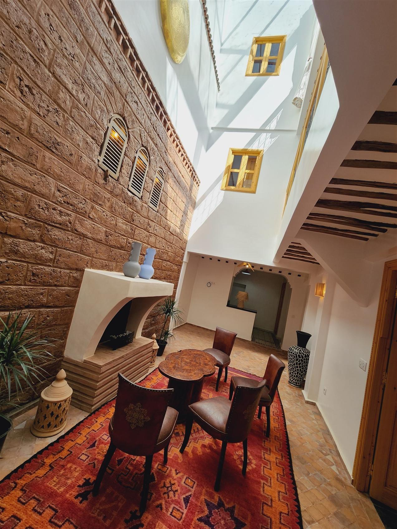 Riad Rénové à Vendre Riad Laarouss Marrakech – 5 Chambres, Hammam, Parking (RY28) – photo 5