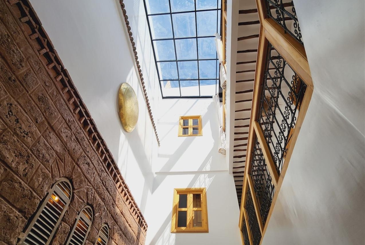 Riad Rénové à Vendre Riad Laarouss Marrakech – 5 Chambres, Hammam, Parking (RY28) – photo 6