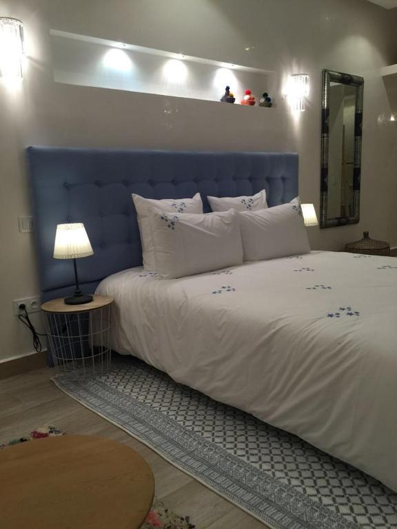 Riad Luxe Contemporain à Vendre Sidi Mimoune Médina Marrakech – 7 Suites, Jacuzzi & Vue 360° (RY29) – photo 10