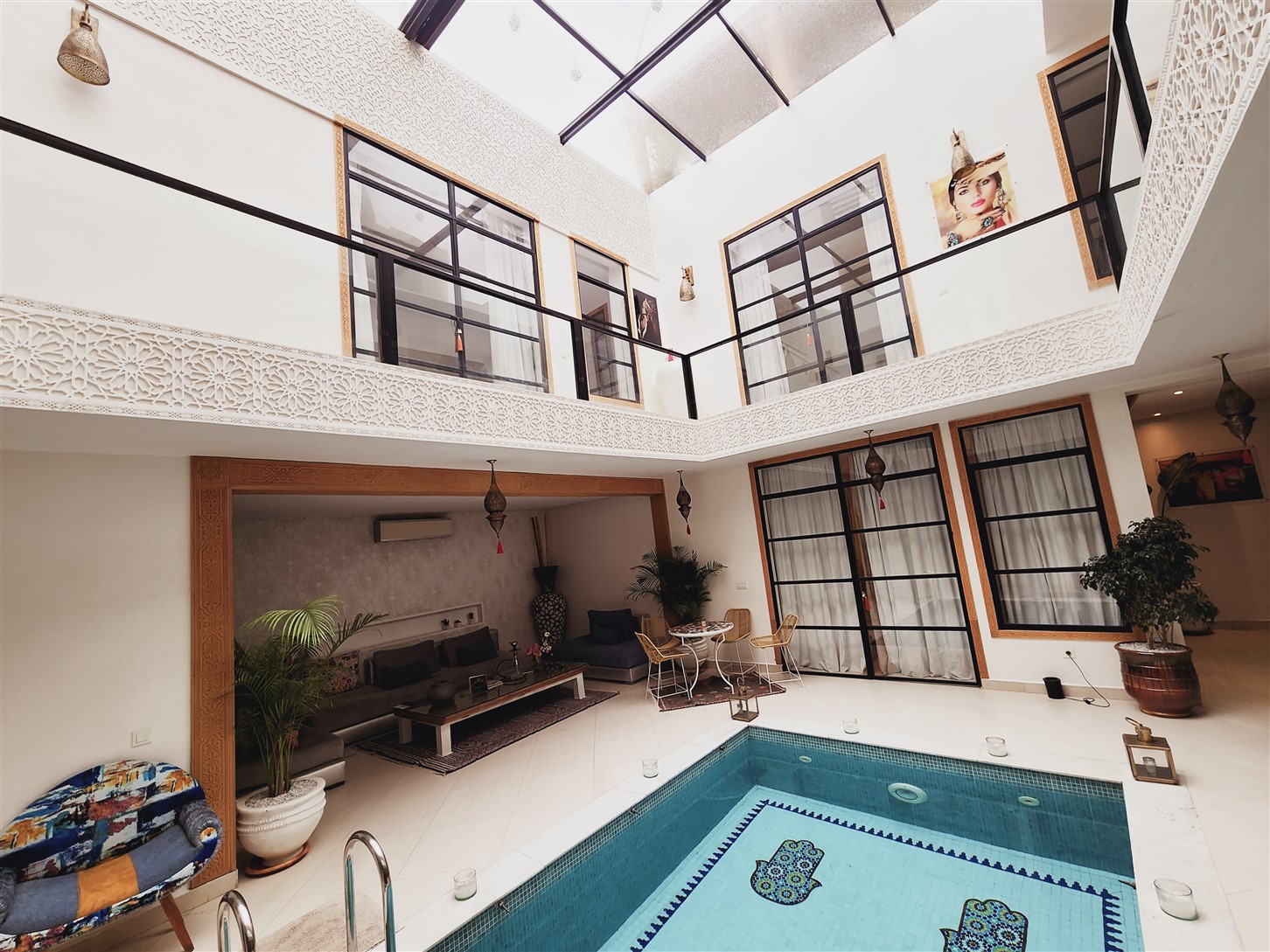 Riad Luxe Contemporain à Vendre Sidi Mimoune Médina Marrakech – 7 Suites, Jacuzzi & Vue 360° (RY29) – photo 3