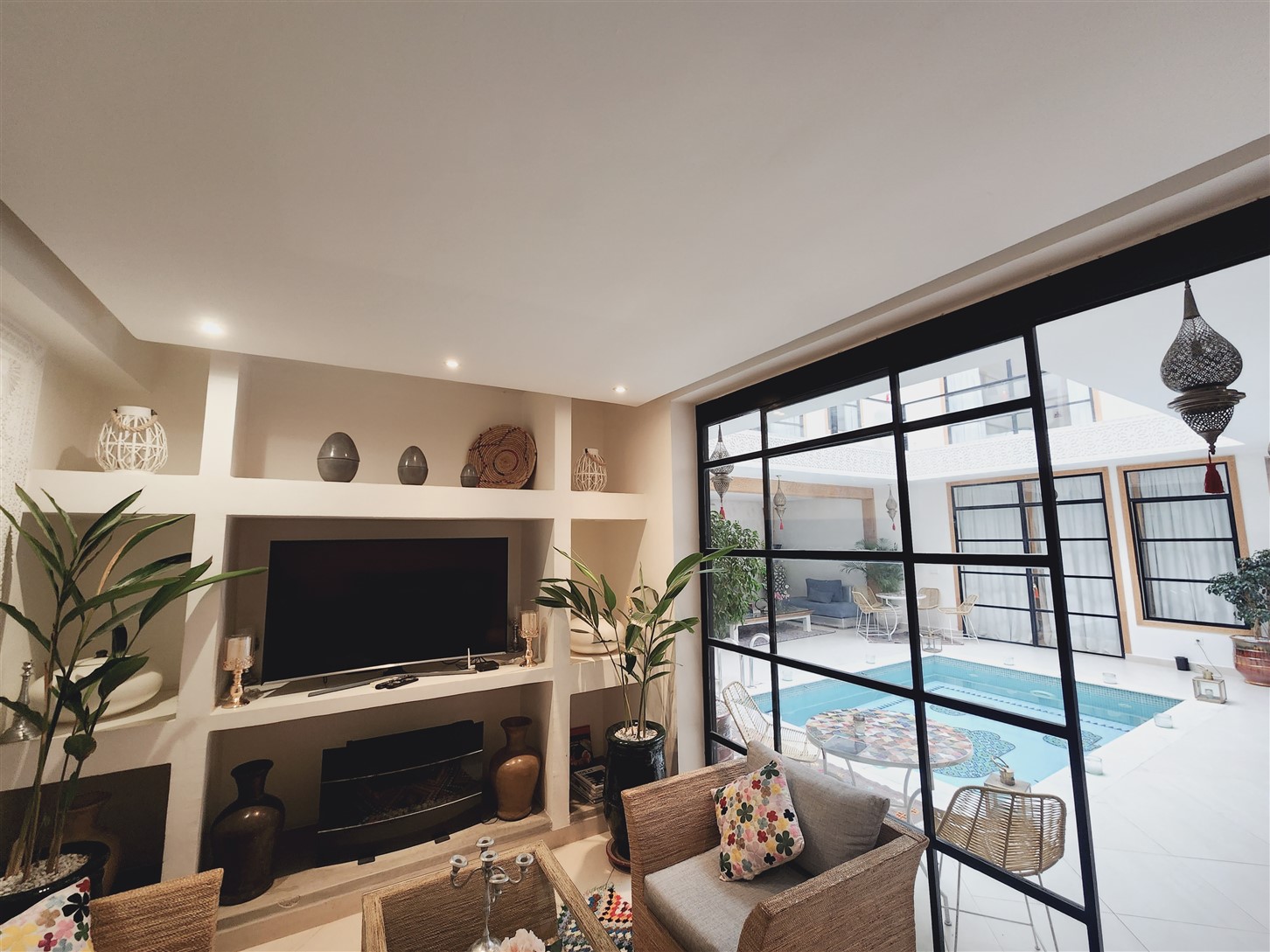 Riad Luxe Contemporain à Vendre Sidi Mimoune Médina Marrakech – 7 Suites, Jacuzzi & Vue 360° (RY29) – photo 4