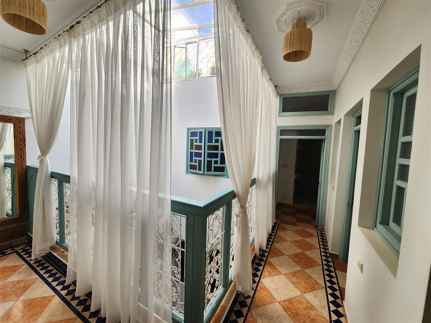 Riad à Vendre Kasbah Marrakech – 5 Chambres, 200m² Couverts, Terrasse 360° (RY30) – photo 12