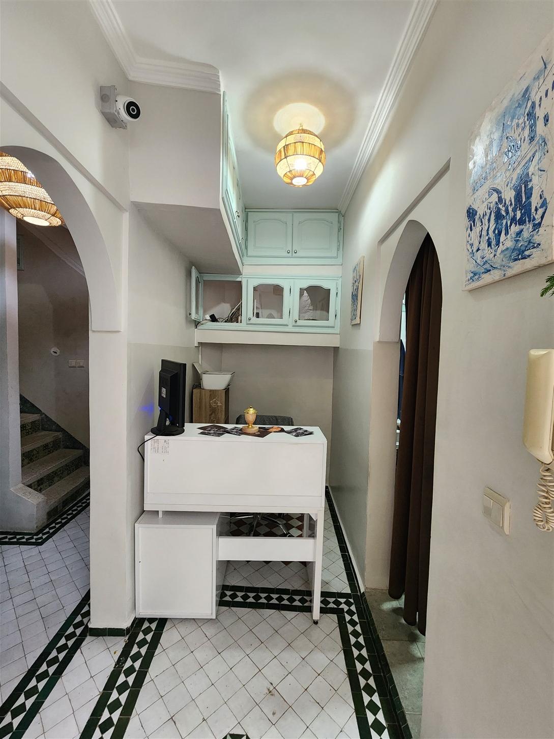 Riad à Vendre Kasbah Marrakech – 5 Chambres, 200m² Couverts, Terrasse 360° (RY30) – photo 21