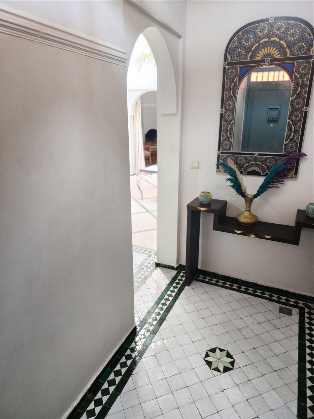 Riad à Vendre Kasbah Marrakech – 5 Chambres, 200m² Couverts, Terrasse 360° (RY30) – photo 22