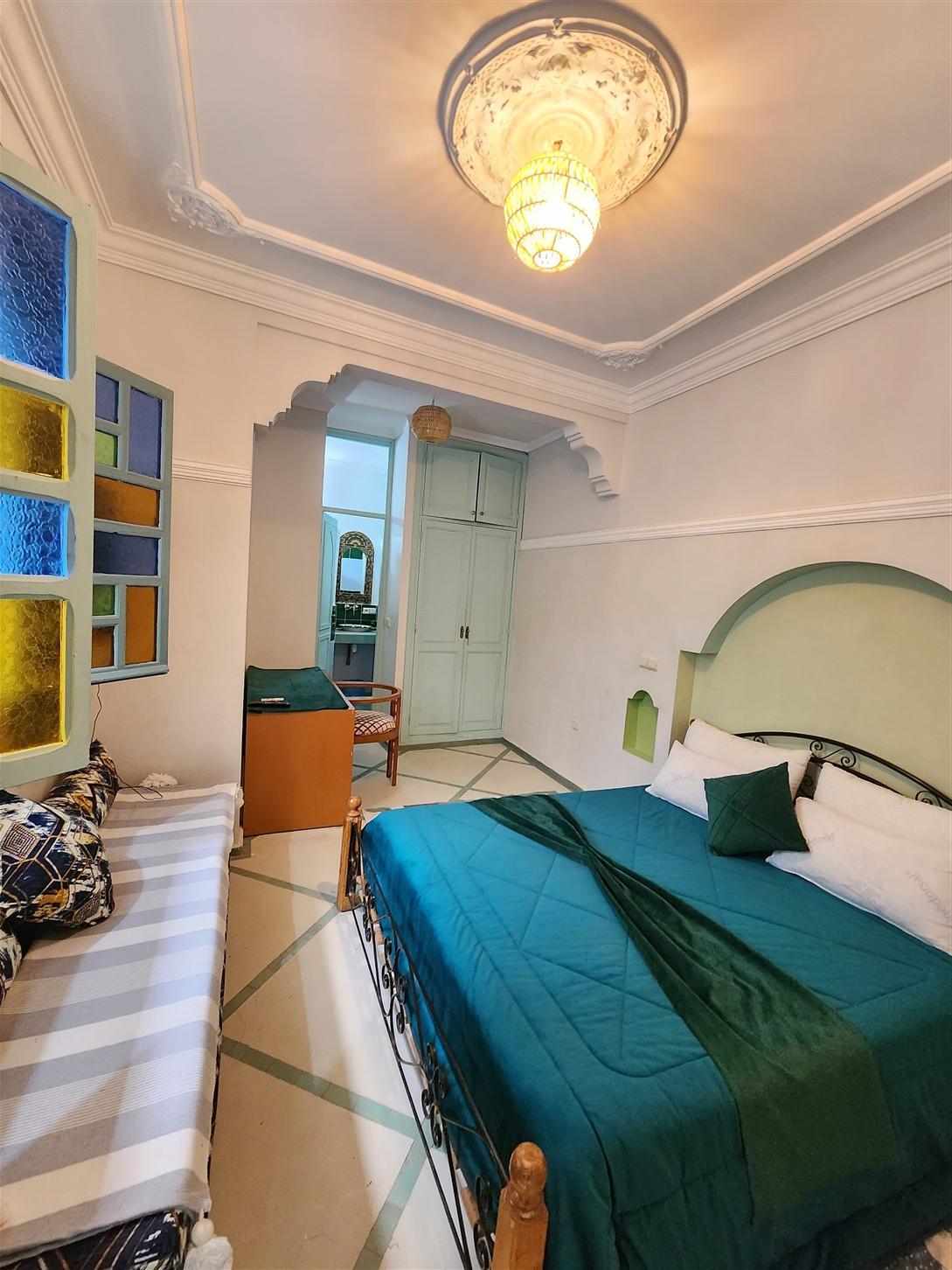 Riad à Vendre Kasbah Marrakech – 5 Chambres, 200m² Couverts, Terrasse 360° (RY30) – photo 24