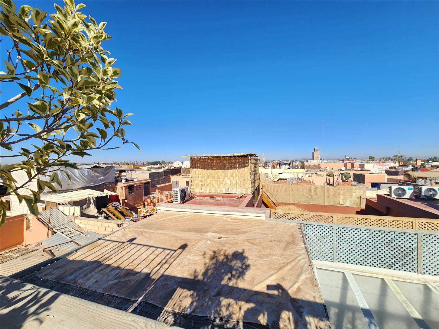 Riad à Vendre Kasbah Marrakech – 5 Chambres, 200m² Couverts, Terrasse 360° (RY30) – photo 38