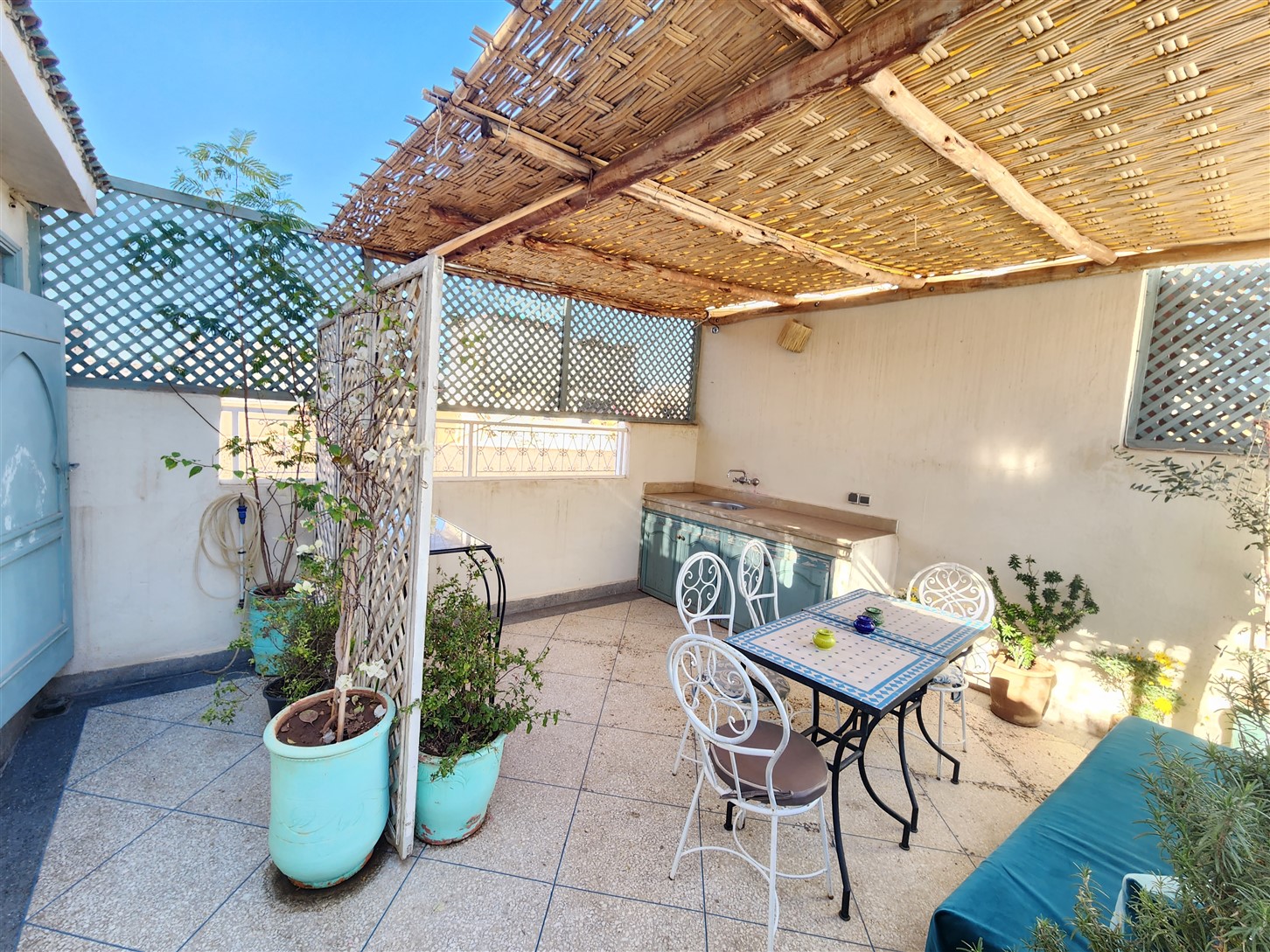 Riad à Vendre Kasbah Marrakech – 5 Chambres, 200m² Couverts, Terrasse 360° (RY30) – photo 9
