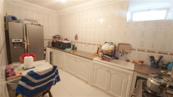 Riad Neuf à Vendre Bab Ksour Marrakech – 8 Chambres, Terrasse Panoramique (RY783) – photo 11
