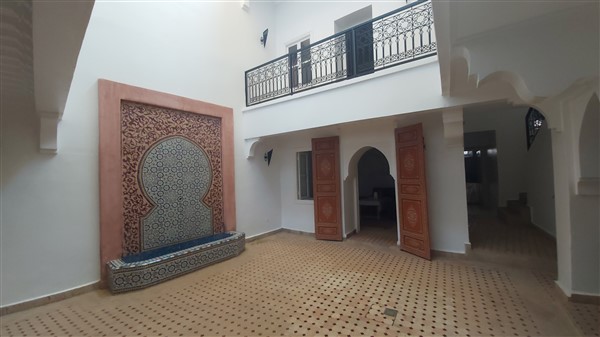 Riad Neuf à Vendre Bab Ksour Marrakech – 8 Chambres, Terrasse Panoramique (RY783) – photo 2