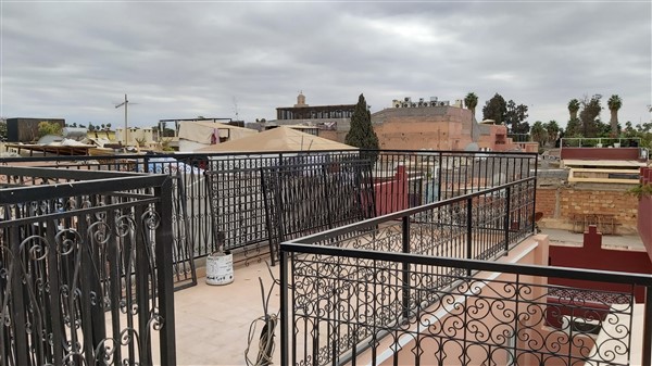 Riad Neuf à Vendre Bab Ksour Marrakech – 8 Chambres, Terrasse Panoramique (RY783) – photo 27