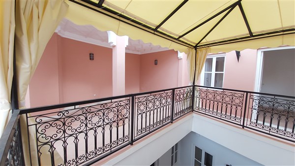 Riad Neuf à Vendre Bab Ksour Marrakech – 8 Chambres, Terrasse Panoramique (RY783) – photo 30