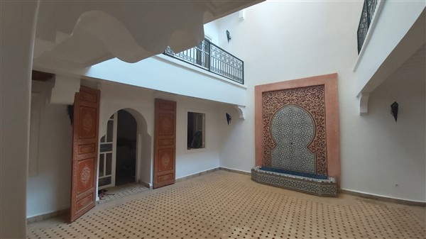 Riad Neuf à Vendre Bab Ksour Marrakech – 8 Chambres, Terrasse Panoramique (RY783) – photo 5