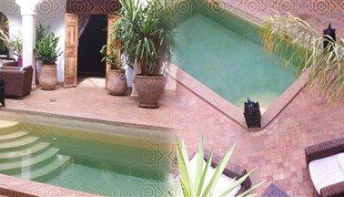 Palais Riad Maison d'Hôte Luxe à Vendre Médina Marrakech – 11 Suites, Piscine & Spa (RY793D) – photo 5