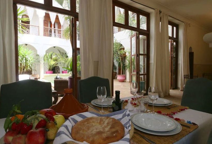Palais Riad Maison d'Hôte Luxe à Vendre Médina Marrakech – 11 Suites, Piscine & Spa (RY793D) – photo 8