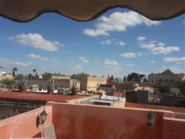 Riad à Vendre Dar El Bacha Marrakech – 3 Chambres, 132m² Couverts, Vue 360° (RY848B)