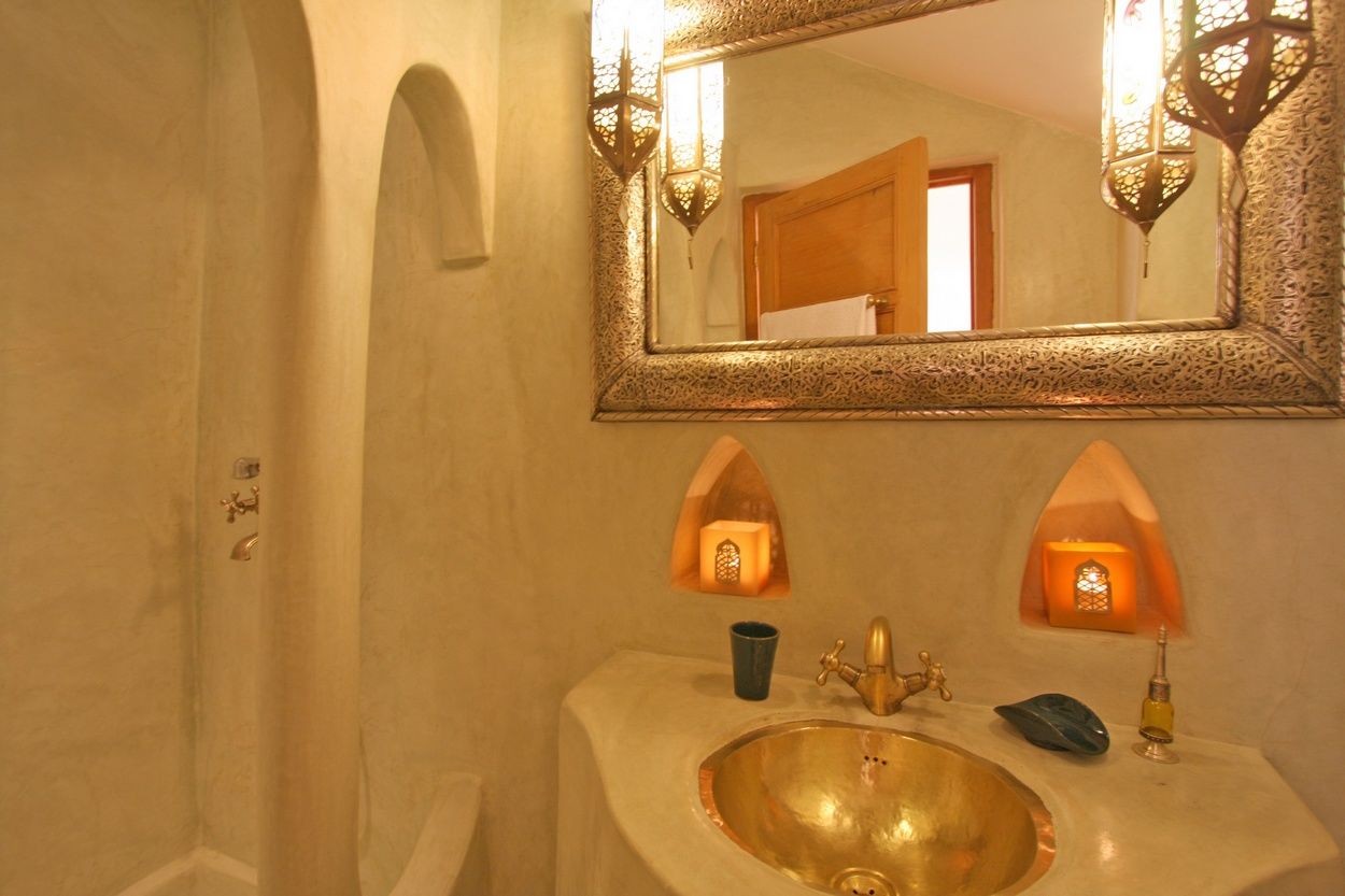 Riad Maison d'Hôtes à Vendre Souks Marrakech – 7 Suites, Bassin, Proche Djemaa El Fna (RY862) – photo 17