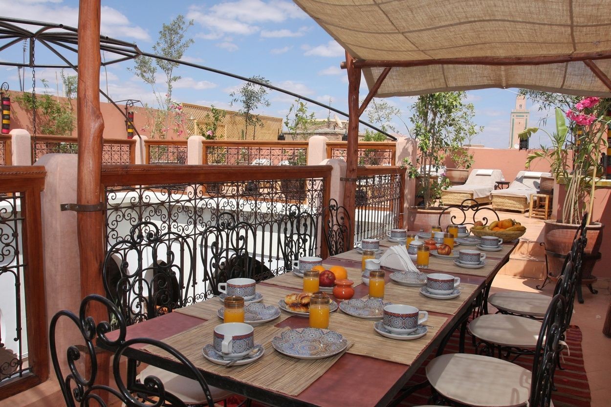 Riad Maison d'Hôtes à Vendre Souks Marrakech – 7 Suites, Bassin, Proche Djemaa El Fna (RY862) – photo 26