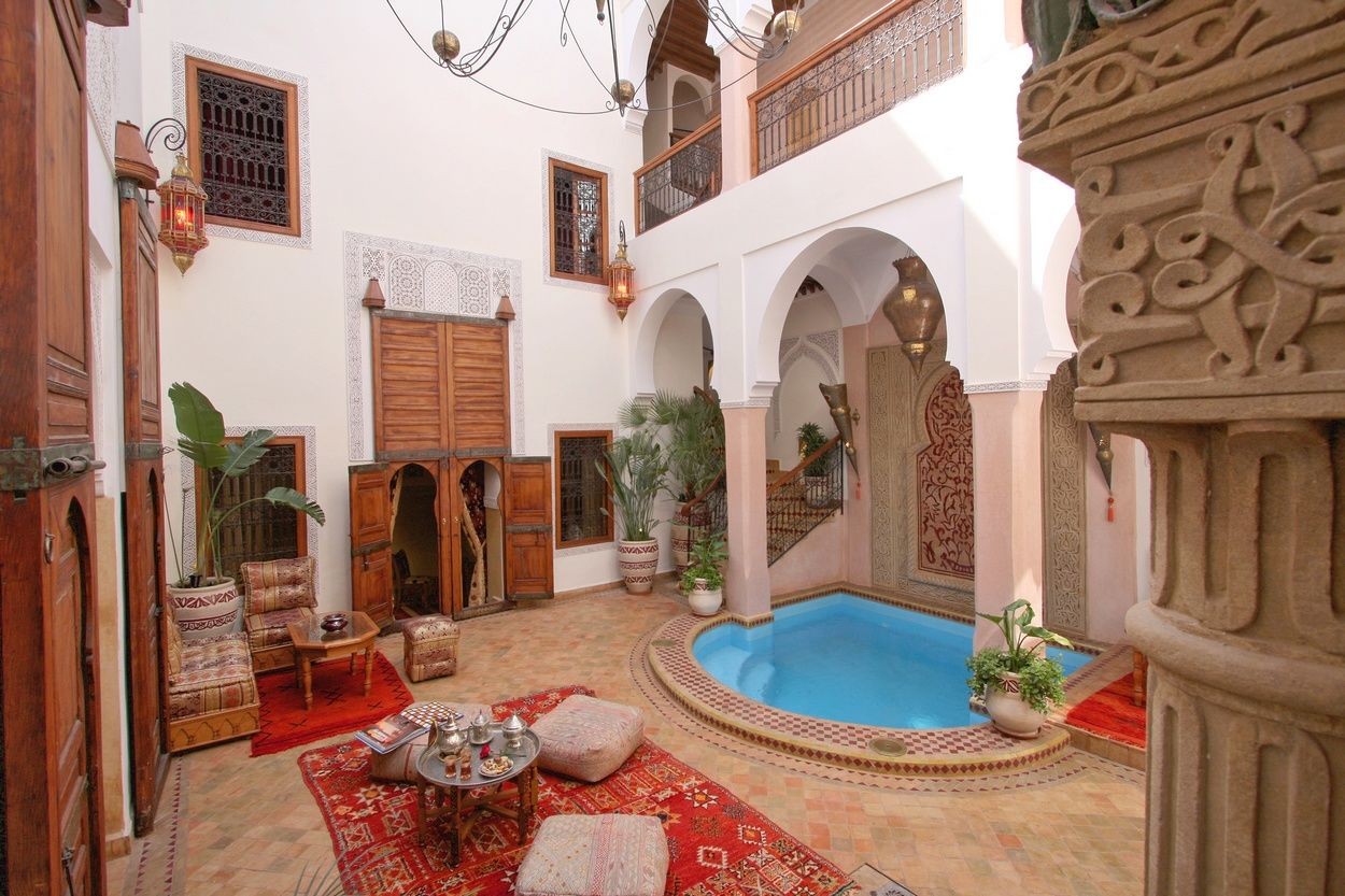 Riad Maison d'Hôtes à Vendre Souks Marrakech – 7 Suites, Bassin, Proche Djemaa El Fna (RY862) – photo 7
