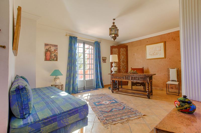 Villa de Campagne à Vendre Route d'Amizmiz Marrakech – 4 Chambres, 350m², Parc 1 Ha, Piscine (VAM308CB) – photo 13