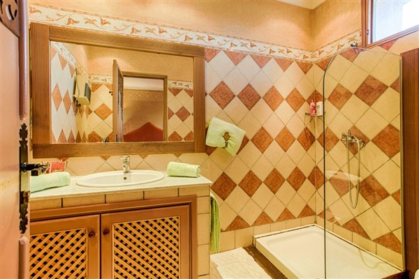 Villa de Campagne à Vendre Route d'Amizmiz Marrakech – 4 Chambres, 350m², Parc 1 Ha, Piscine (VAM308CB) – photo 22