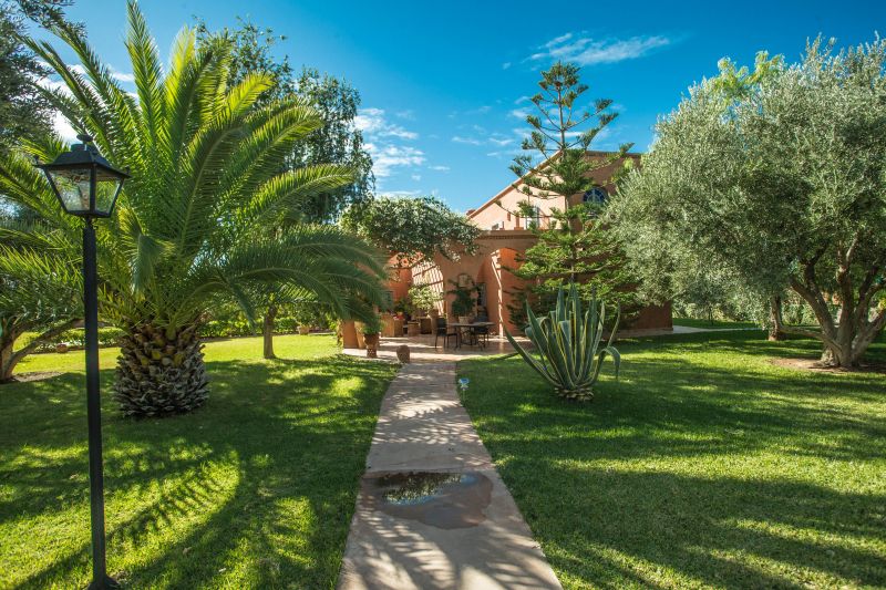 Villa de Campagne à Vendre Route d'Amizmiz Marrakech – 4 Chambres, 350m², Parc 1 Ha, Piscine (VAM308CB) – photo 4