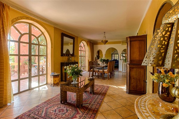 Villa de Campagne à Vendre Route d'Amizmiz Marrakech – 4 Chambres, 350m², Parc 1 Ha, Piscine (VAM308CB) – photo 9