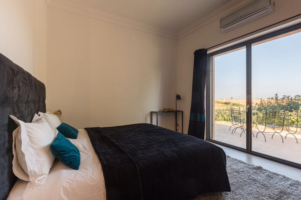 Villa contemporaine plain-pied Route Amizmiz Marrakech – 4 suites, parc 2ha (VAM310) – photo 16