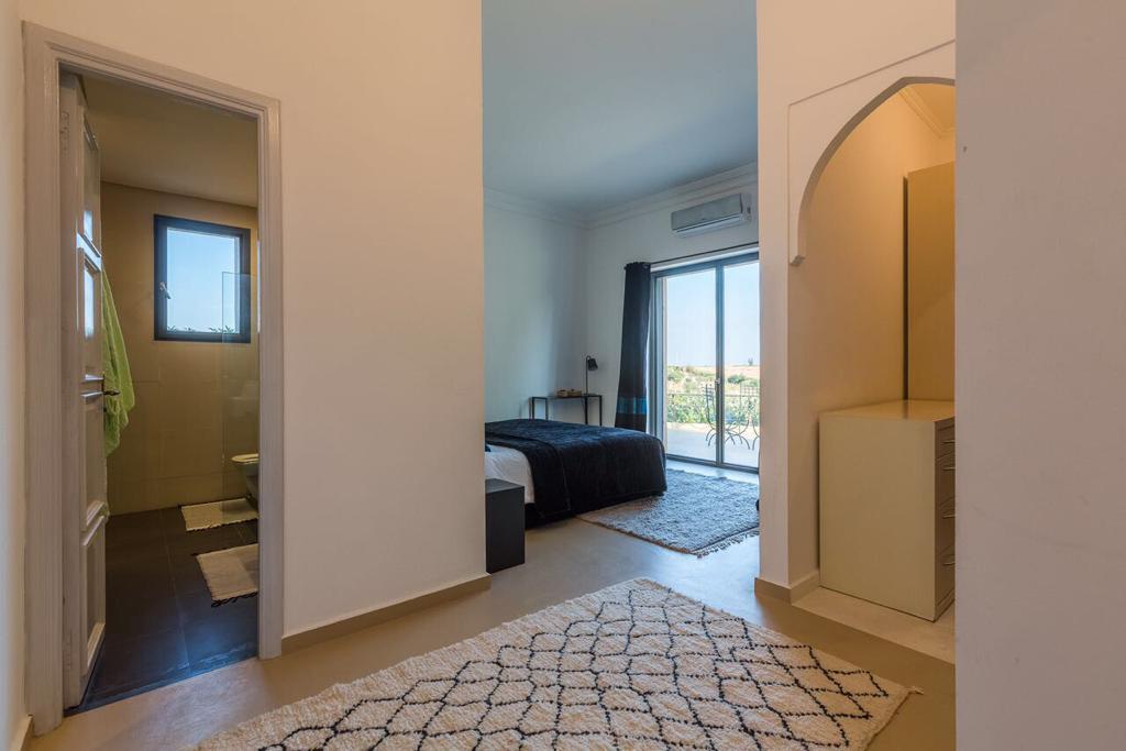 Villa contemporaine plain-pied Route Amizmiz Marrakech – 4 suites, parc 2ha (VAM310) – photo 17