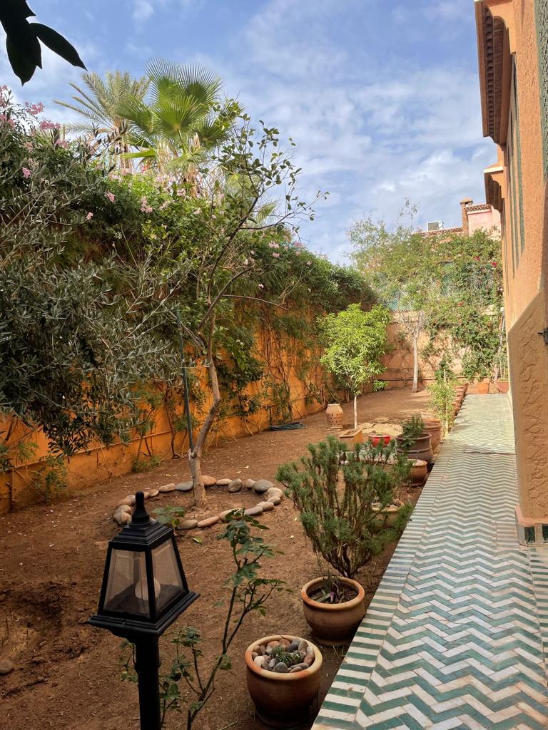 Villa Palais à Vendre Semlalia Marrakech – 6+3 Chambres 550m², Terrain 600m², Piscine (VEV10) – photo 3