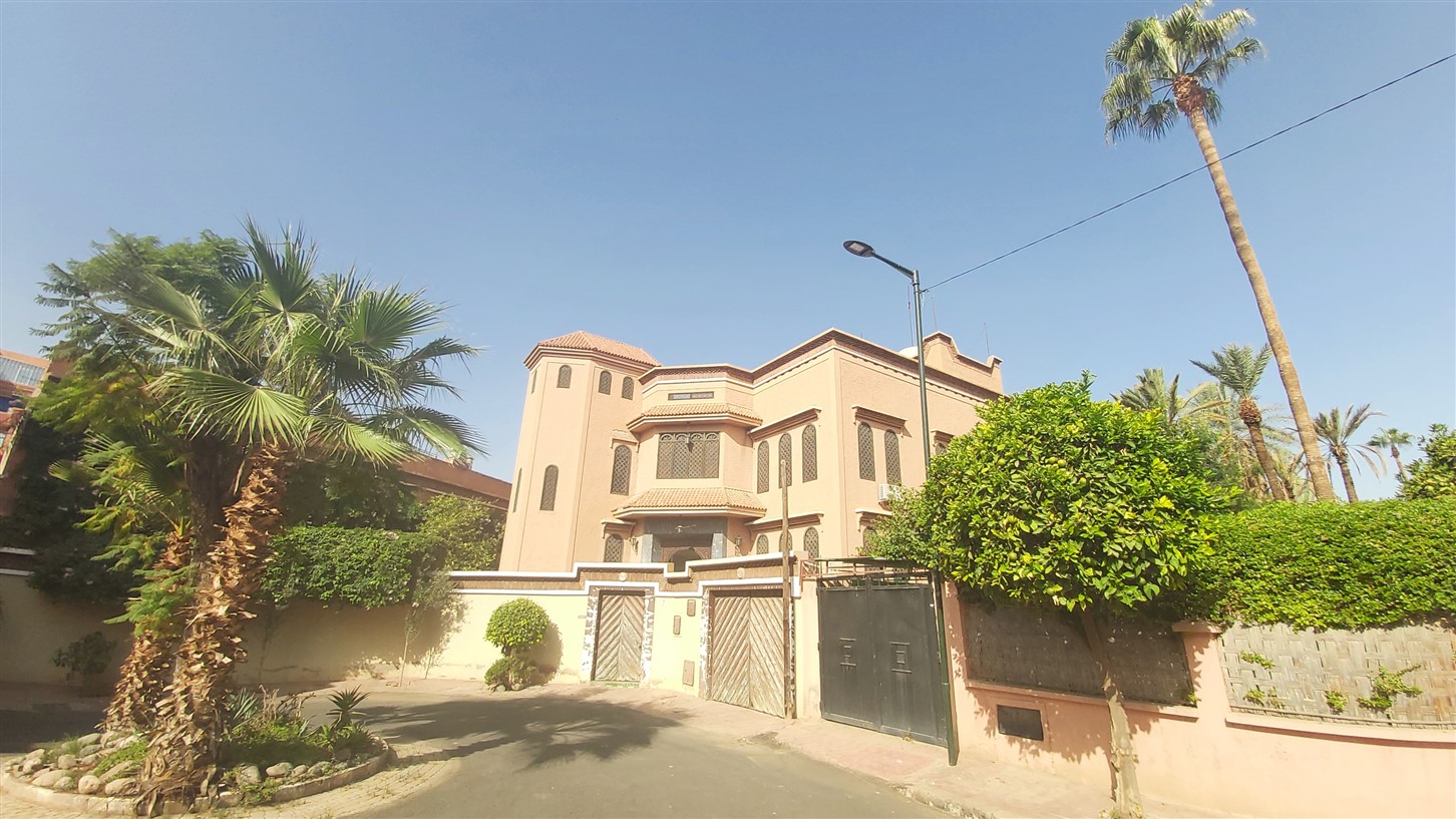 Villa Palais à Vendre Semlalia Marrakech – 6+3 Chambres 550m², Terrain 600m², Piscine (VEV10) – photo 7