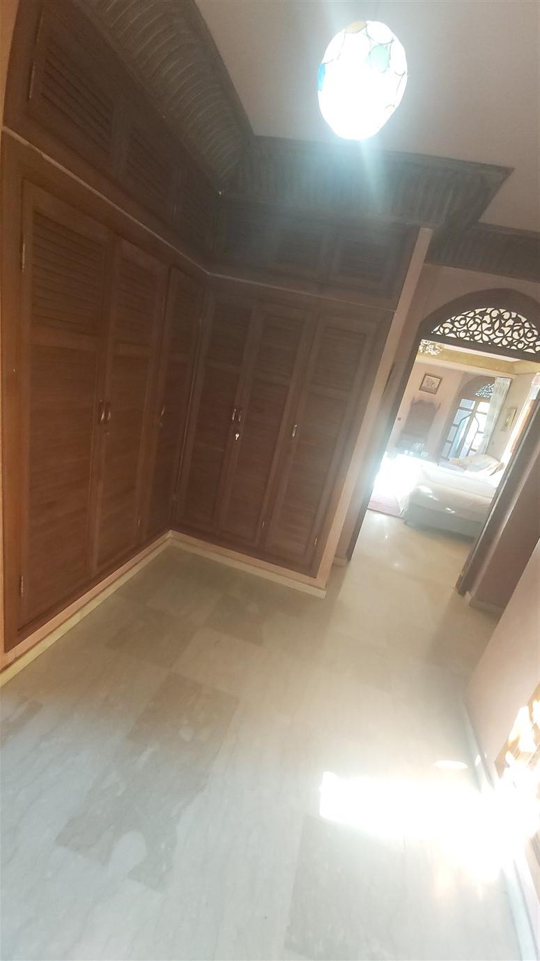 Villa de maître Agdal Marrakech – 800m², 4 suites, terrain 2200m², piscine (VEV12) – photo 25