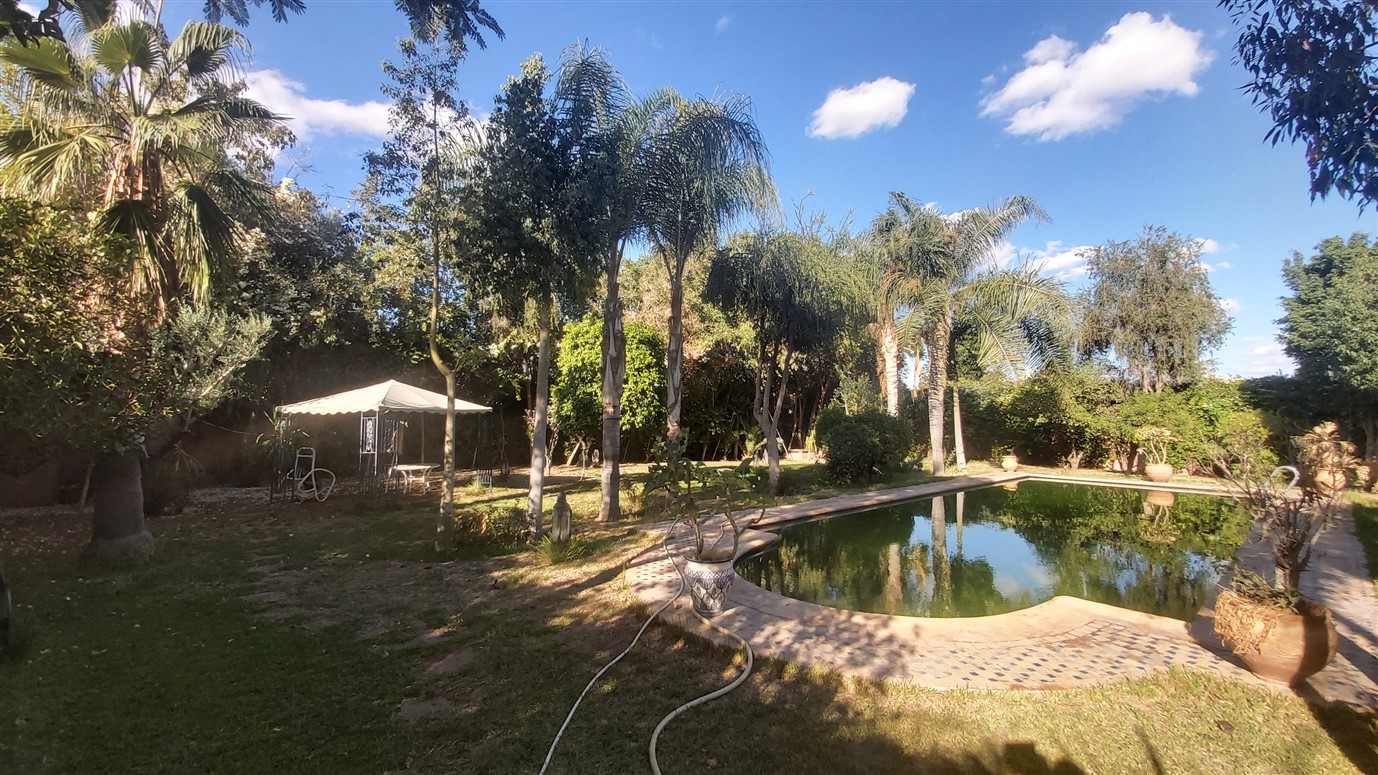 Villa de maître Agdal Marrakech – 800m², 4 suites, terrain 2200m², piscine (VEV12) – photo 6