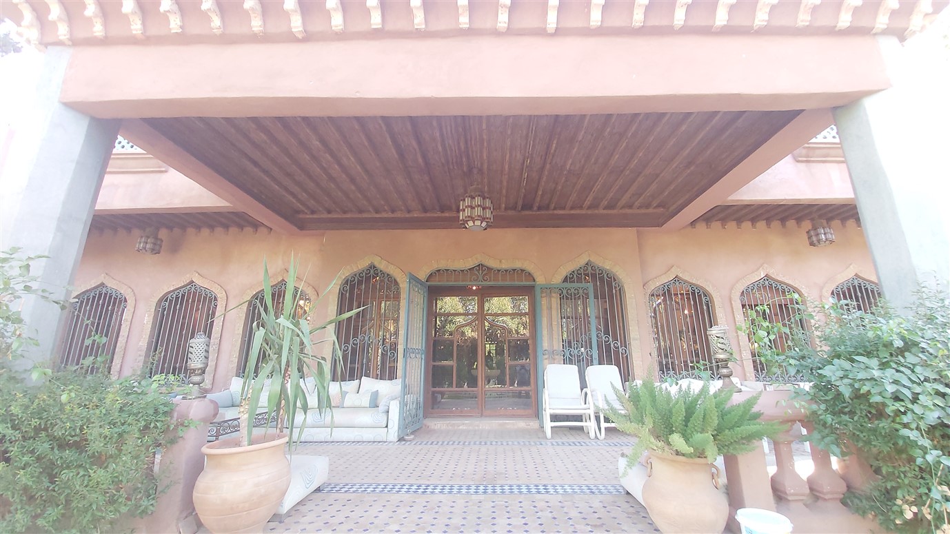 Villa de maître Agdal Marrakech – 800m², 4 suites, terrain 2200m², piscine (VEV12) – photo 7