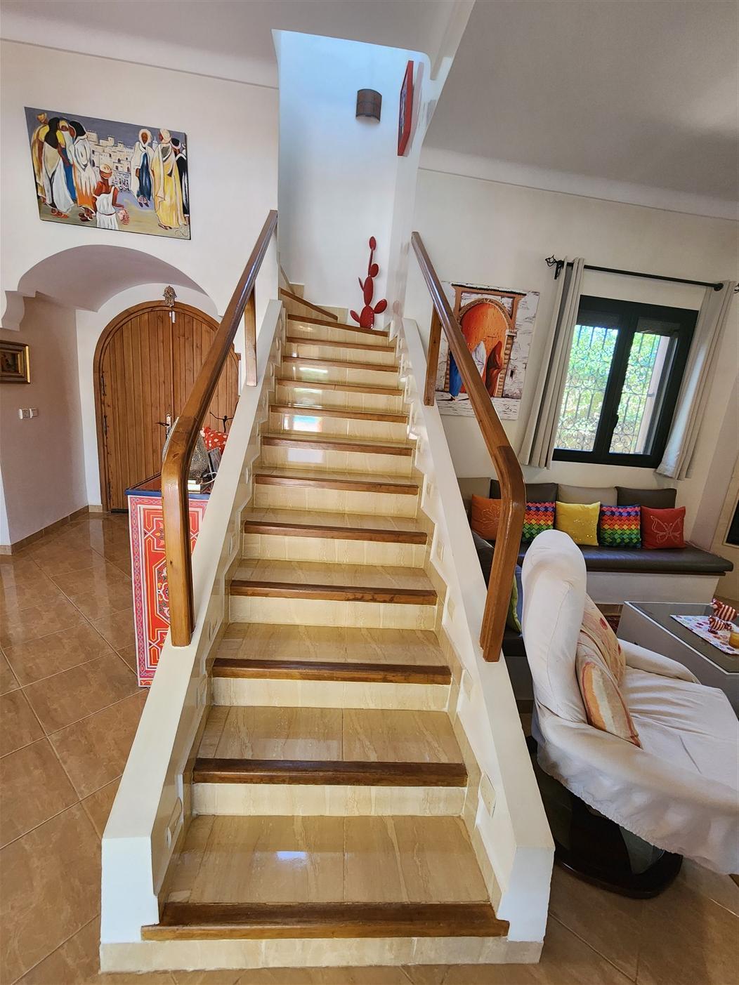 Villa à Vendre Route de Targa Marrakech – 4 Chambres, 226m², Terrain 1700m², Piscine (VEV15) – photo 18