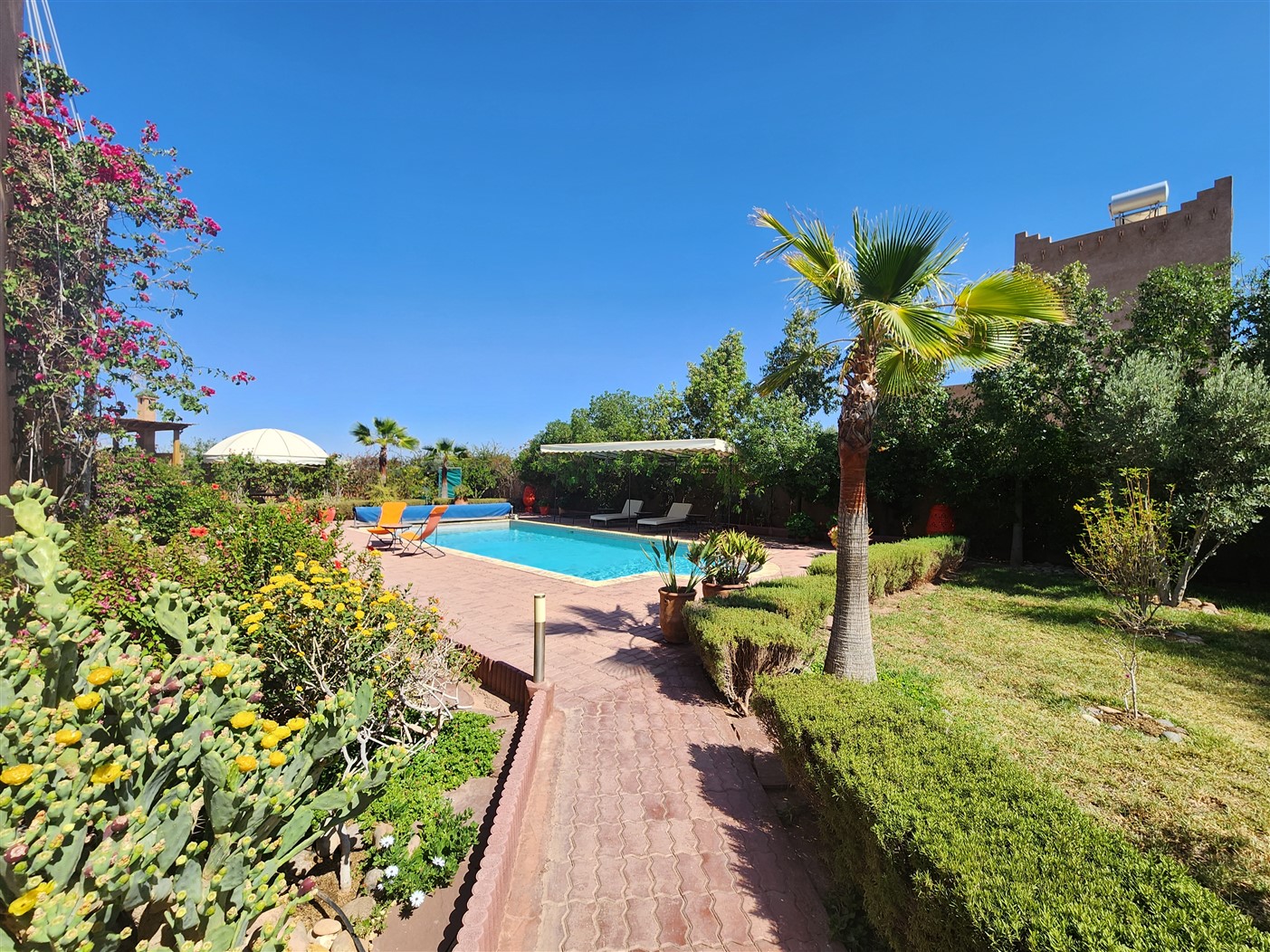 Villa à Vendre Route de Targa Marrakech – 4 Chambres, 226m², Terrain 1700m², Piscine (VEV15) – photo 8